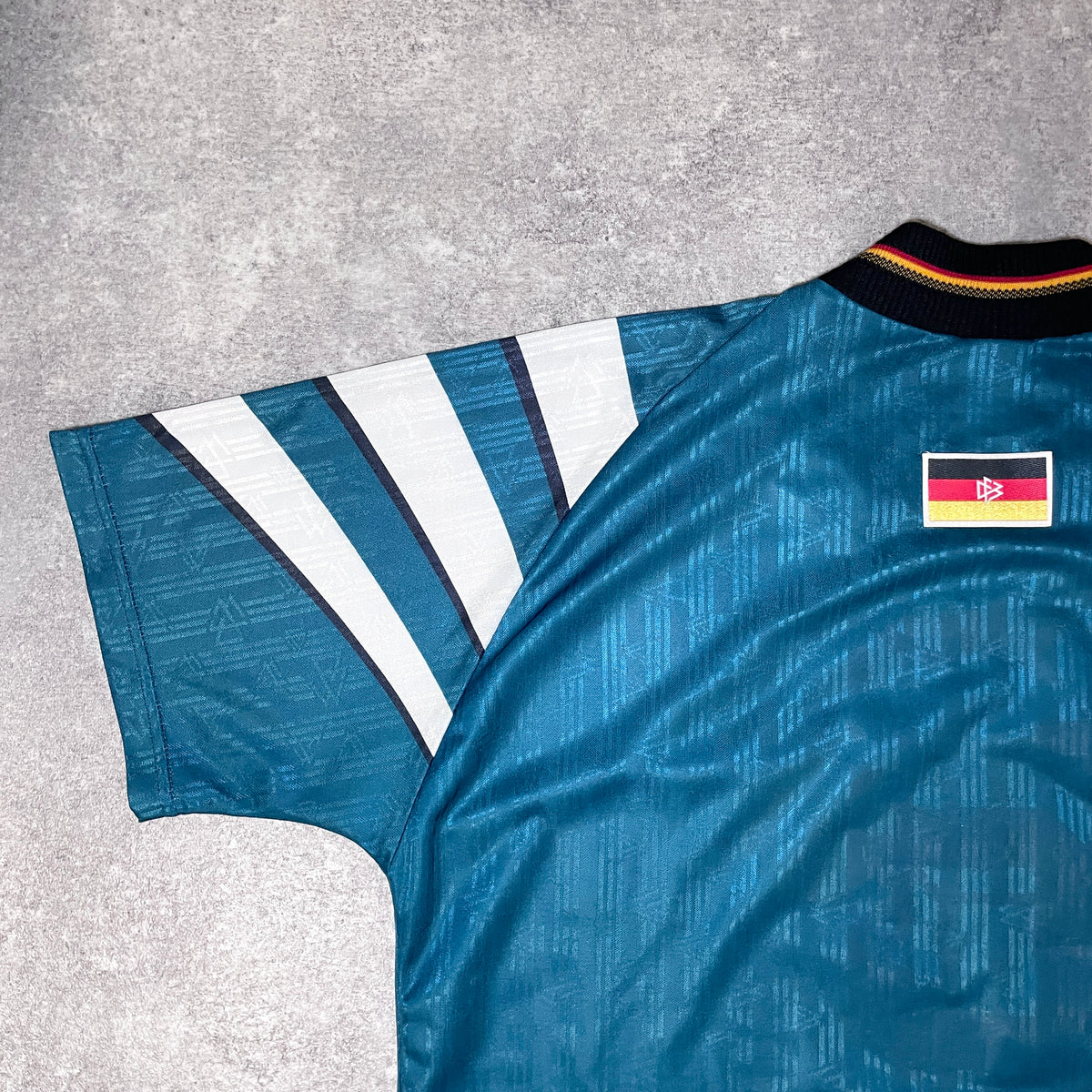【正規品1996-1998 adidas Germany away shirt】