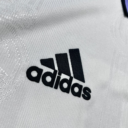 【正規品2022-2023 adidas Real Madrid home VINI.JR #20】