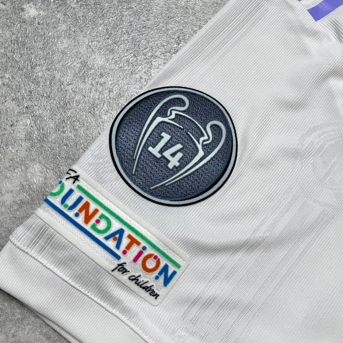 【正規品2022-2023 adidas Real Madrid home VINI.JR #20】