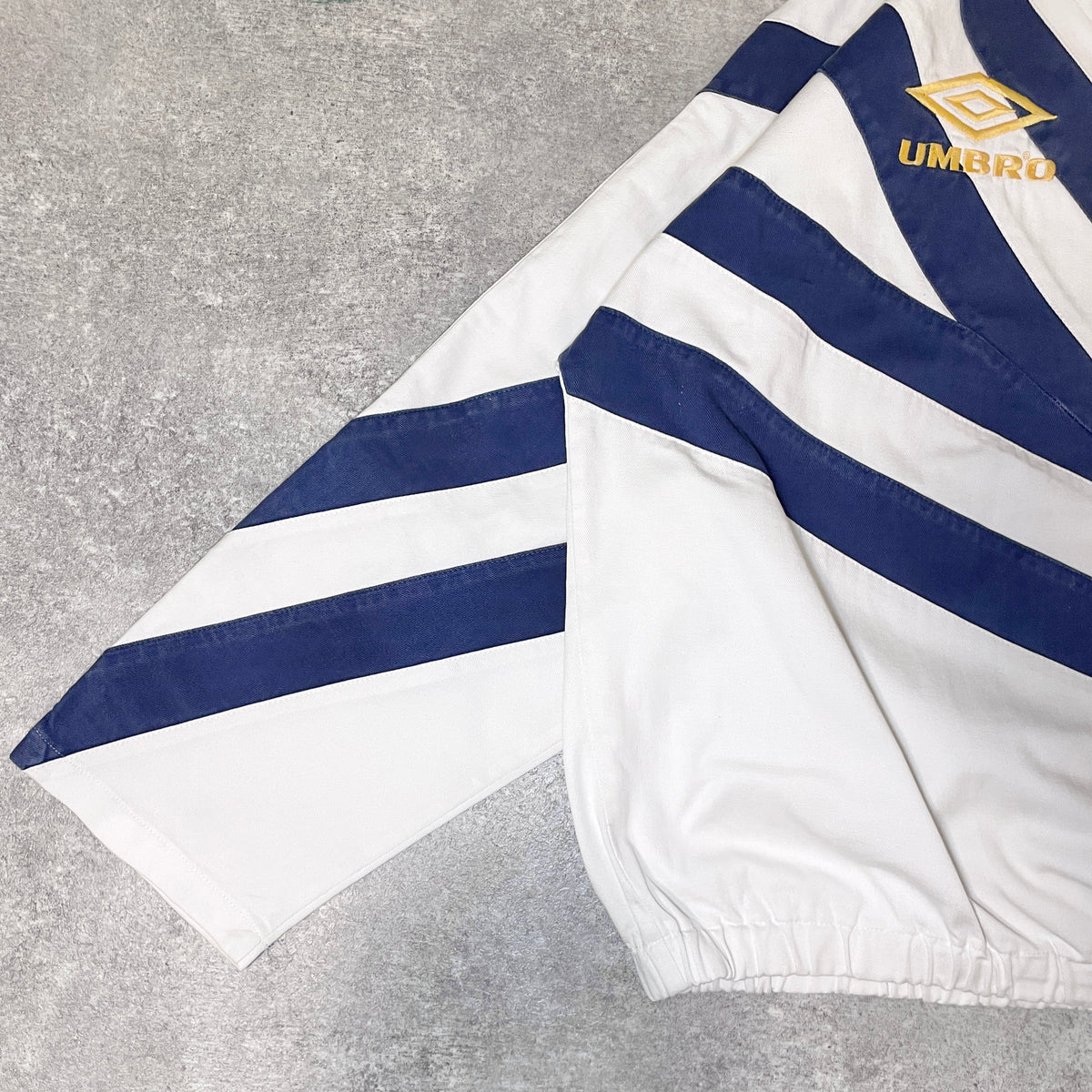【正規品1991-1993 UMBRO Tottenham drill top】
