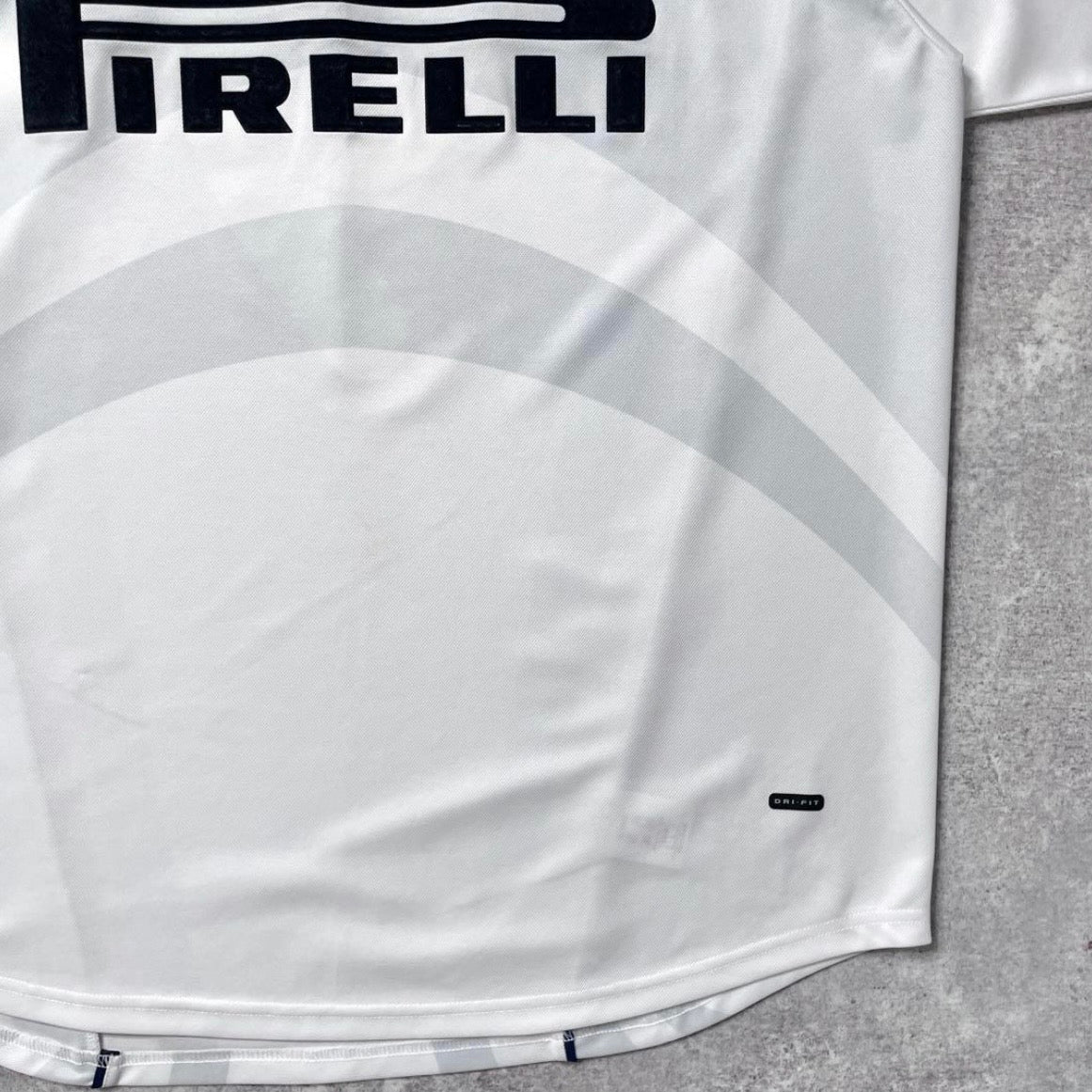 【正規品2001-2002 NIKE Inter away Ronaldo #9】