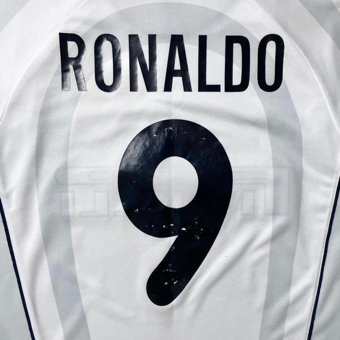 【正規品2001-2002 NIKE Inter away Ronaldo #9】