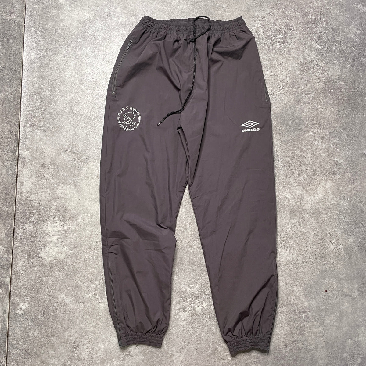 【正規品1996-1997 UMBRO Ajax nylon track suits】