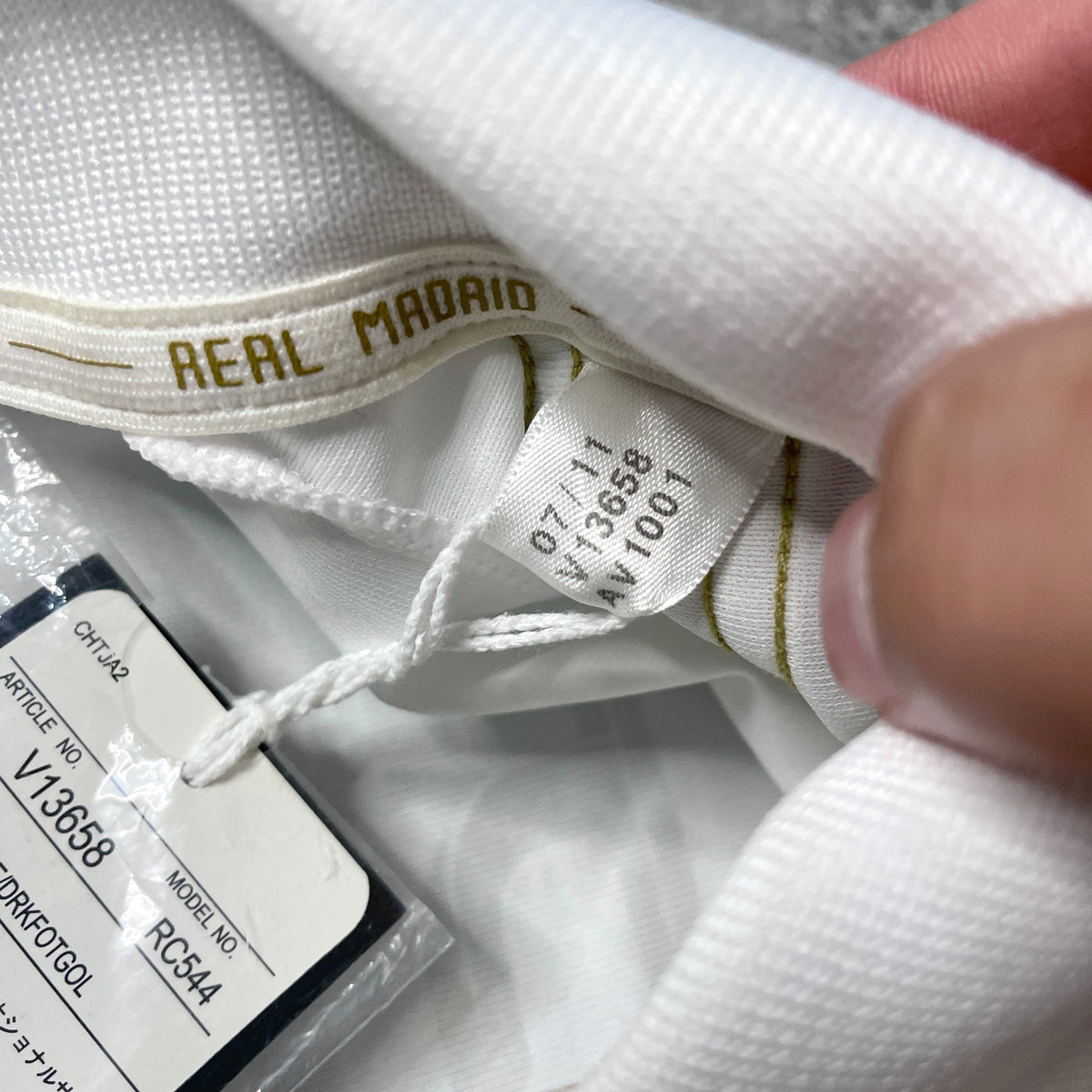 【BNWT正規品2011-2012 adidas Real Madrid home L/S KAKA #8】