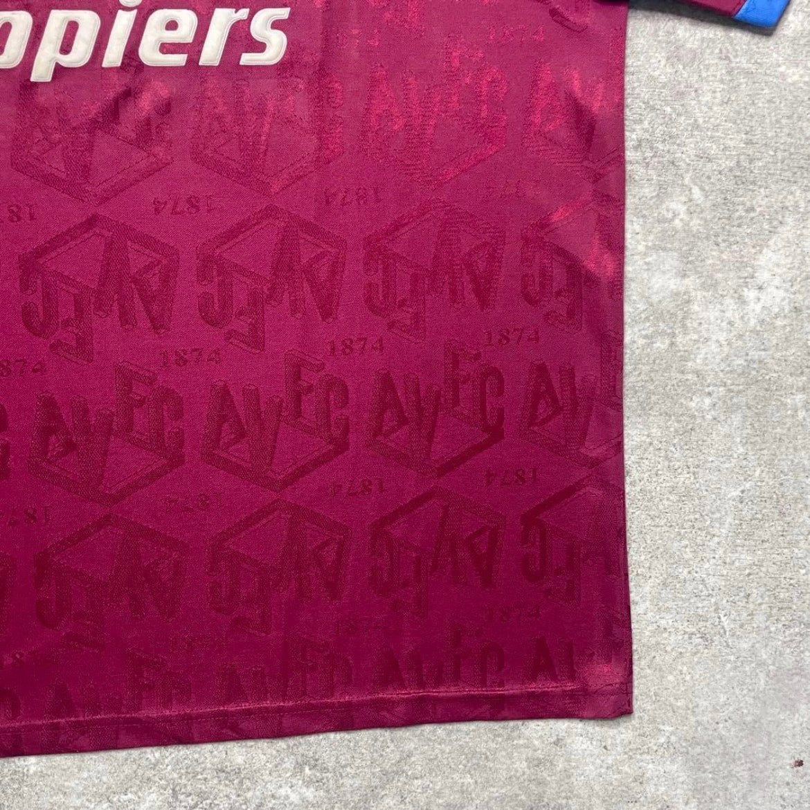 【正規品1992-1993 Umbro Aston Villa home shirt】