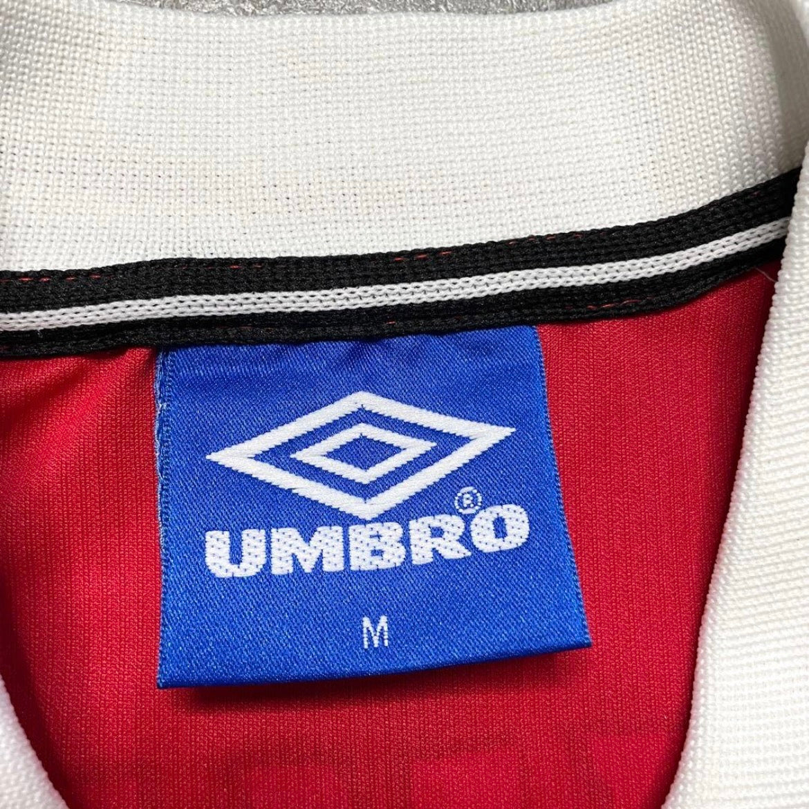 【正規品1998-1999 UMBRO Manchester United home treble Beckham#7】