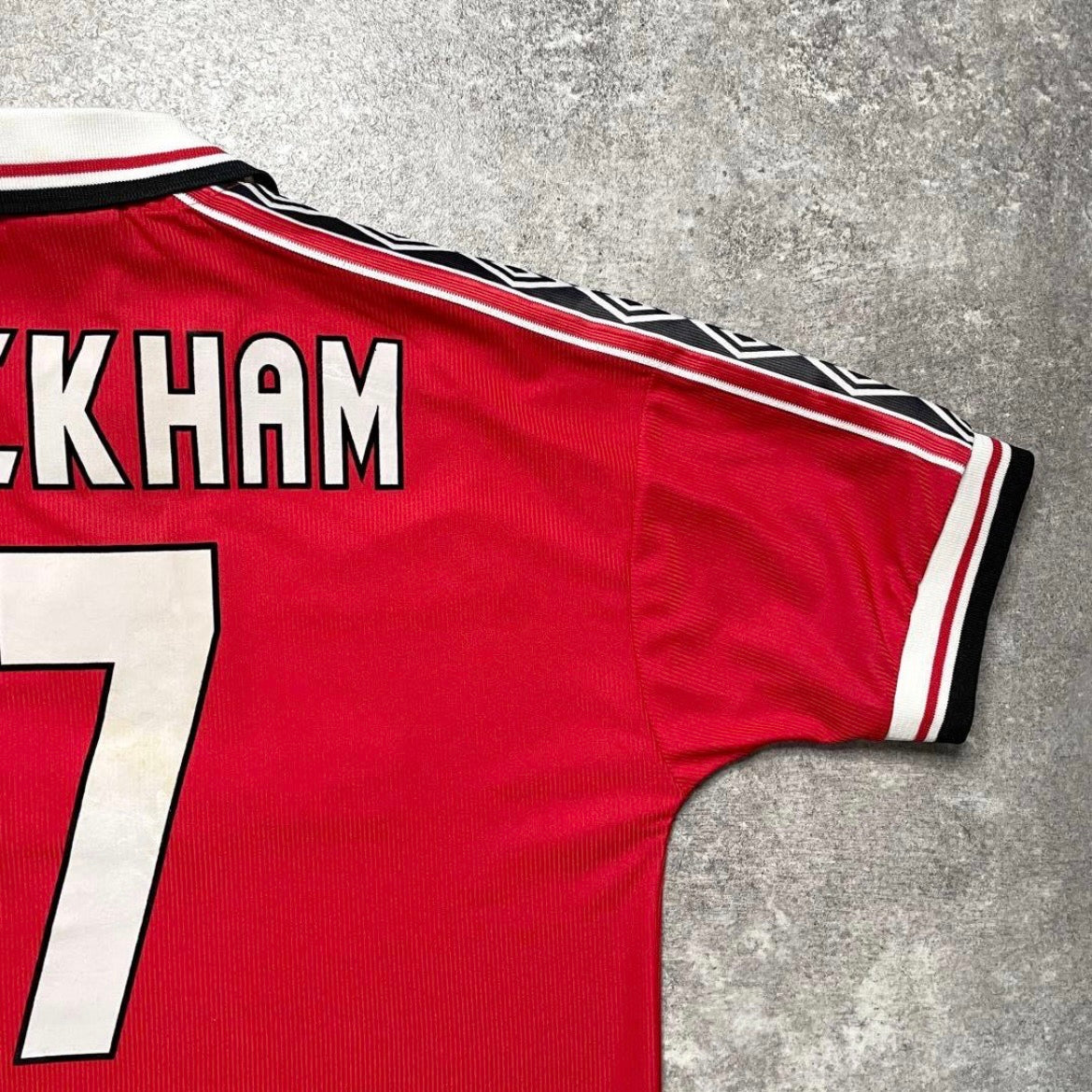 【正規品1998-1999 UMBRO Manchester United home treble Beckham#7】