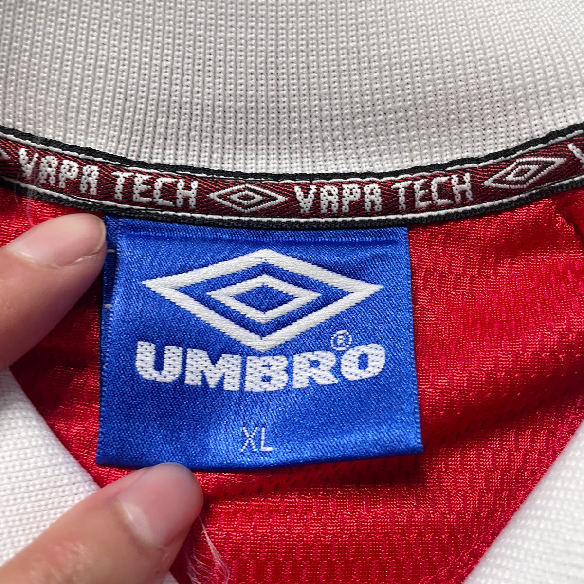 【正規品1998-1999 UMBRO Manchester United UCL home Beckham #7】