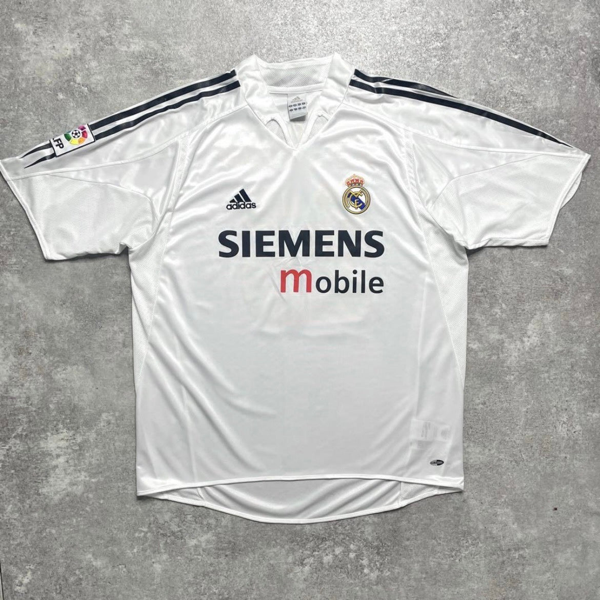 【正規品2004-2005 adidas Real Madrid home Beckham #23】