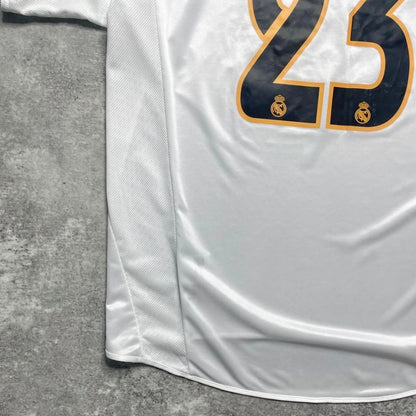 【正規品2004-2005 adidas Real Madrid home Beckham #23】
