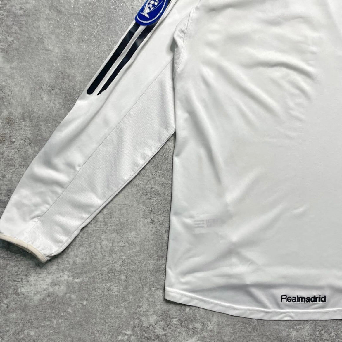 【正規品2005-2006 adidas Real Madrid home L/S shirt】