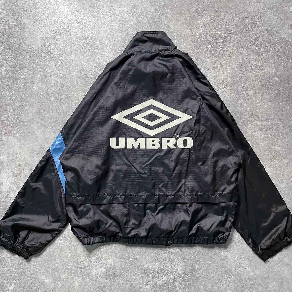 【正規品1992-1993 UMBRO Inter Milan nylon track jacket】
