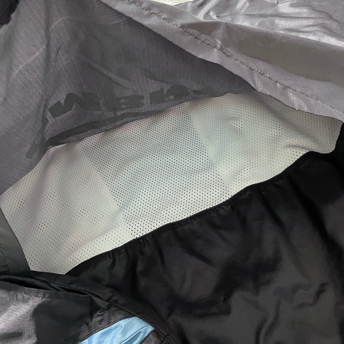 【正規品1992-1993 UMBRO Inter Milan nylon track jacket】