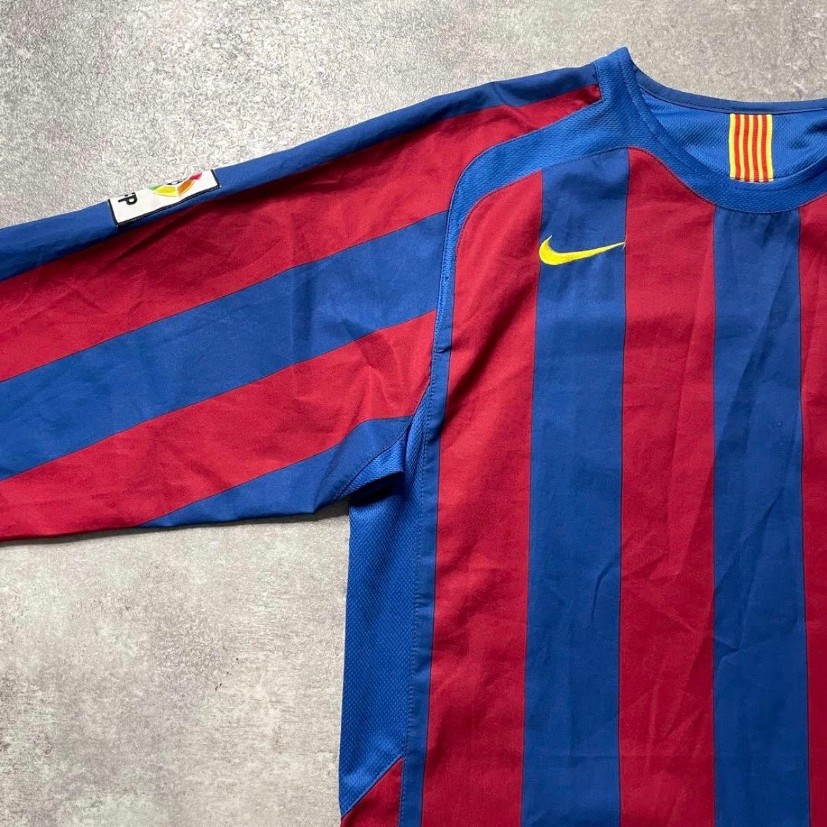 【正規品2005-2006 NIKE Barcelona home L/S LARSSON #7】