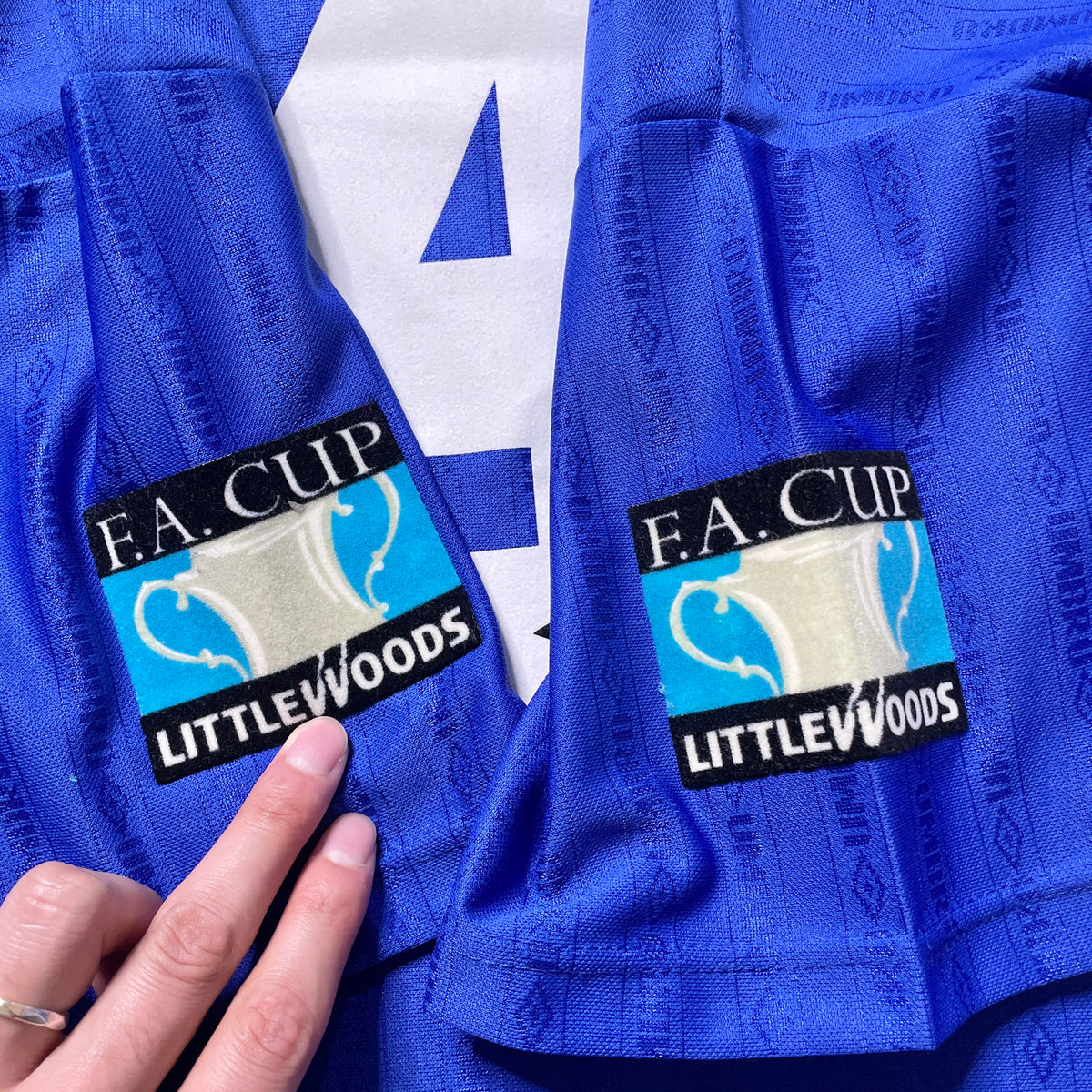 【正規品1995-1997 UMBRO Chelsea home 1997 FA CUP FINAL GULLIT #4】