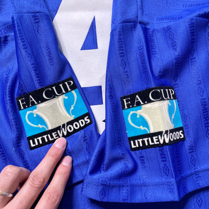 【正規品1995-1997 UMBRO Chelsea home 1997 FA CUP FINAL GULLIT #4】