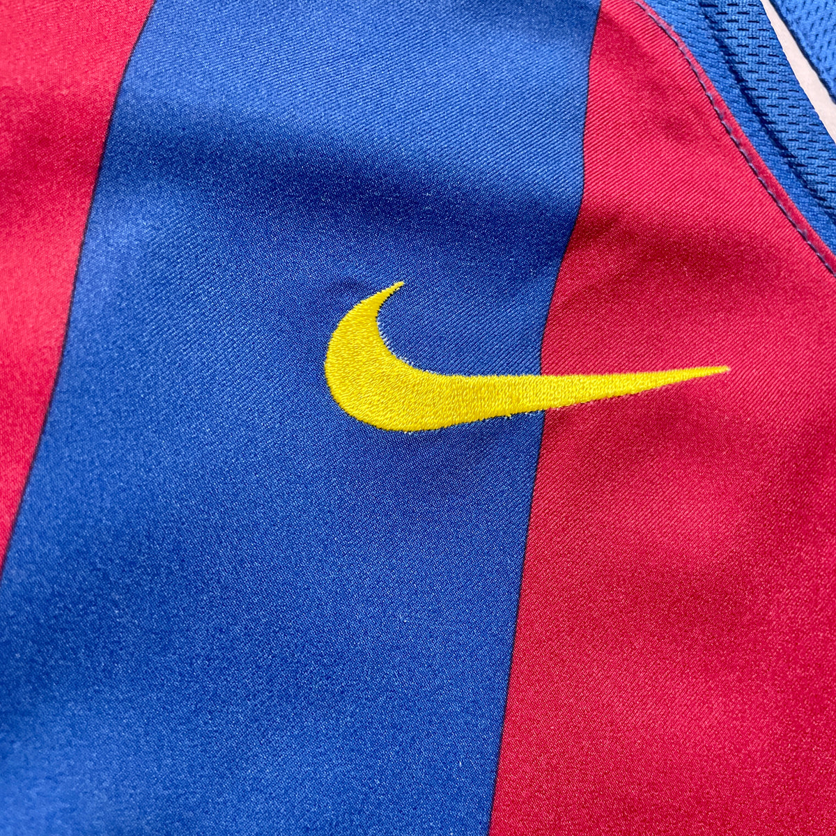 【正規品2005-2006 NIKE Barcelona home MESSI #19】