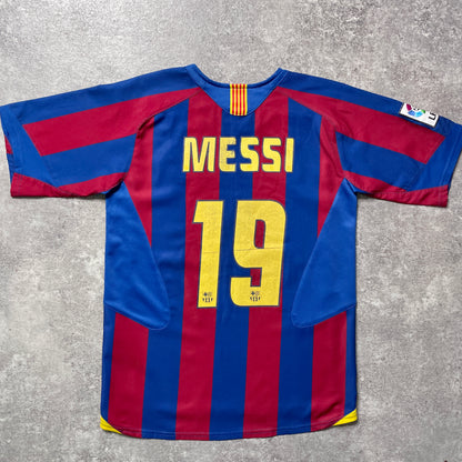 【正規品2005-2006 NIKE Barcelona home MESSI #19】