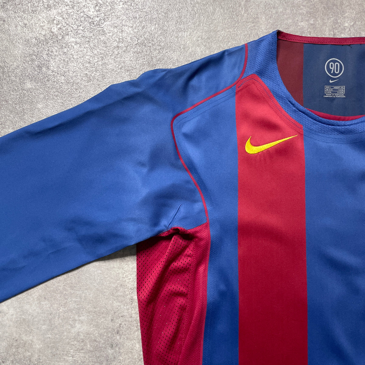 【正規選手支給品2004-2005 NIKE Barcelona home L/S PUYOL #5】