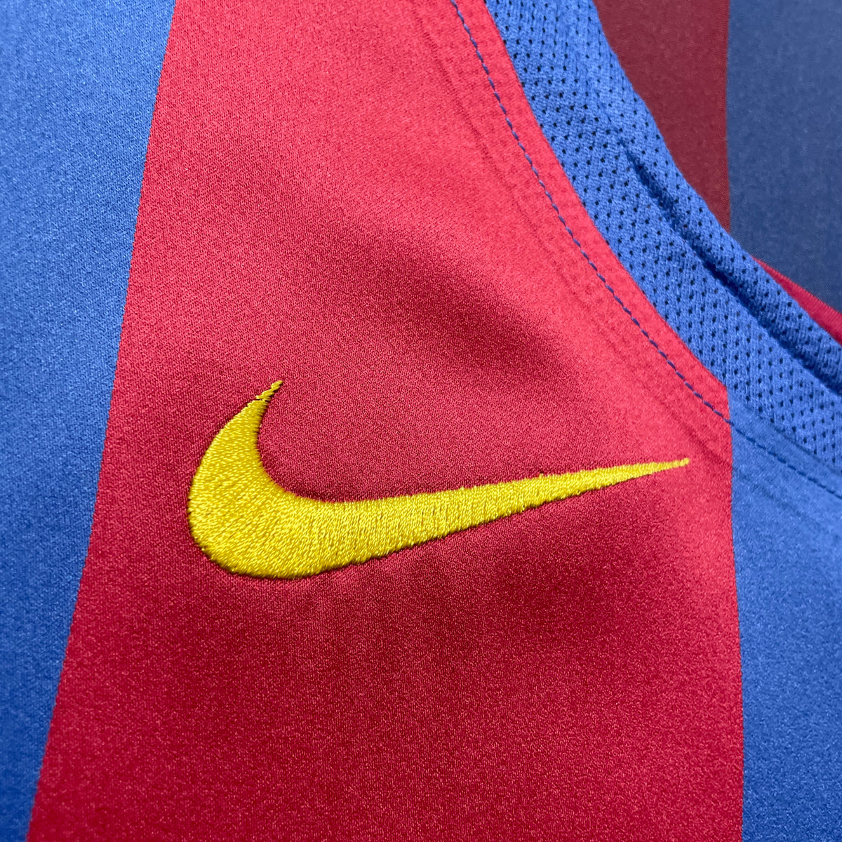 【正規選手支給品2004-2005 NIKE Barcelona home L/S PUYOL #5】