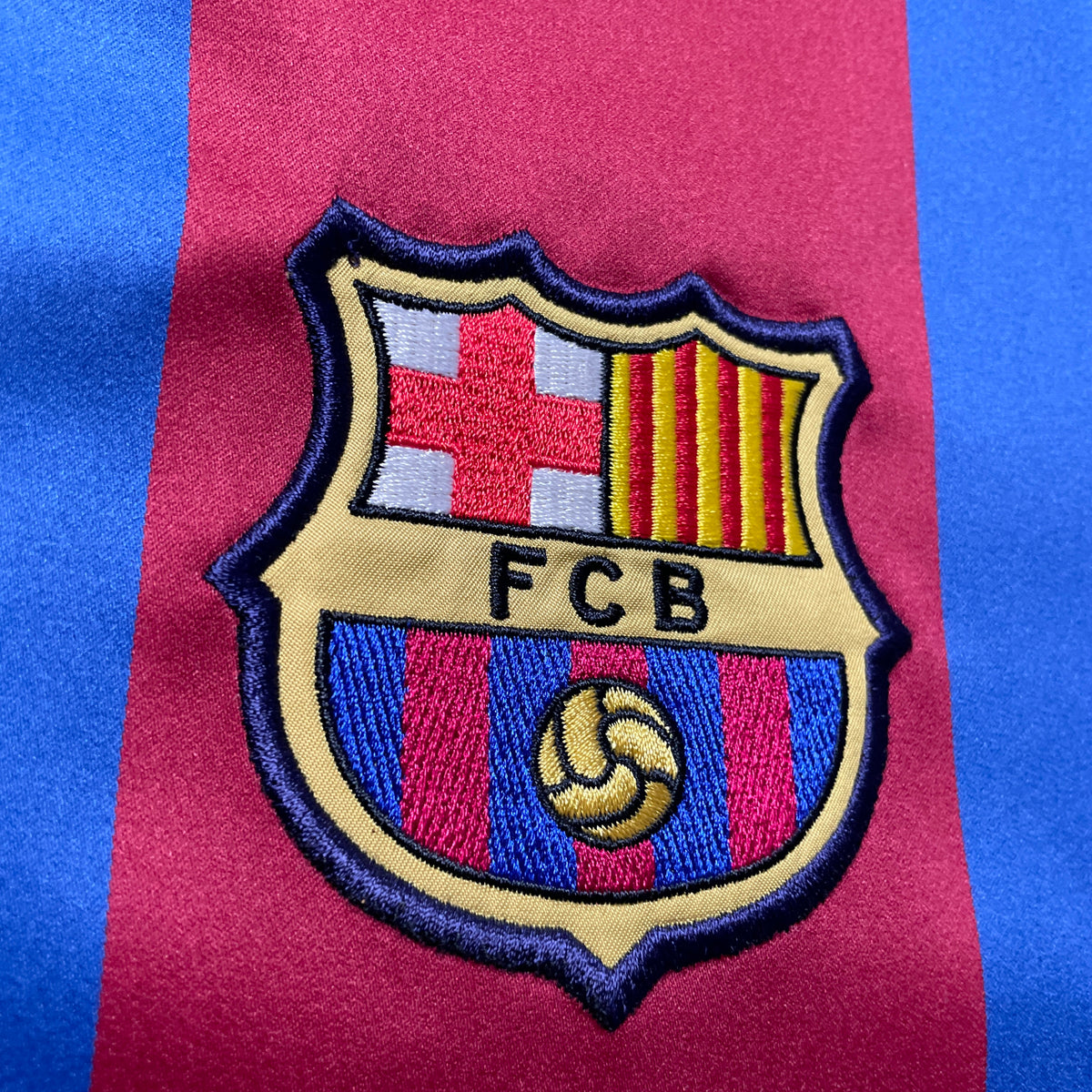 【正規選手支給品2004-2005 NIKE Barcelona home L/S PUYOL #5】