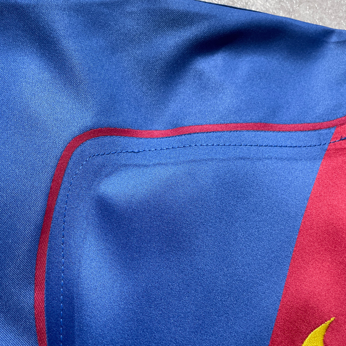 【正規選手支給品2004-2005 NIKE Barcelona home L/S PUYOL #5】