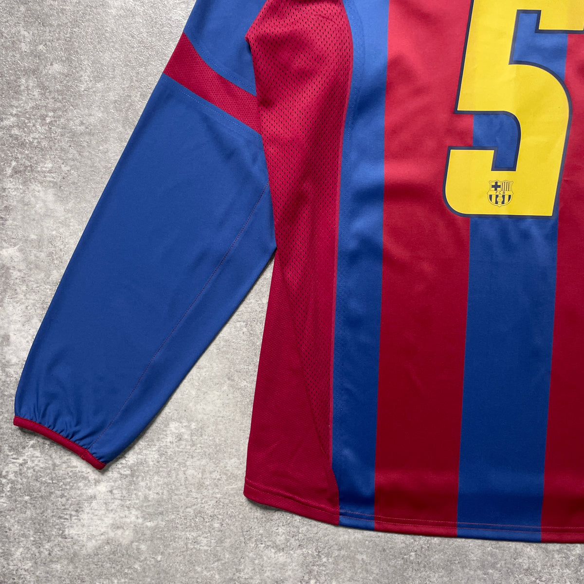 【正規選手支給品2004-2005 NIKE Barcelona home L/S PUYOL #5】