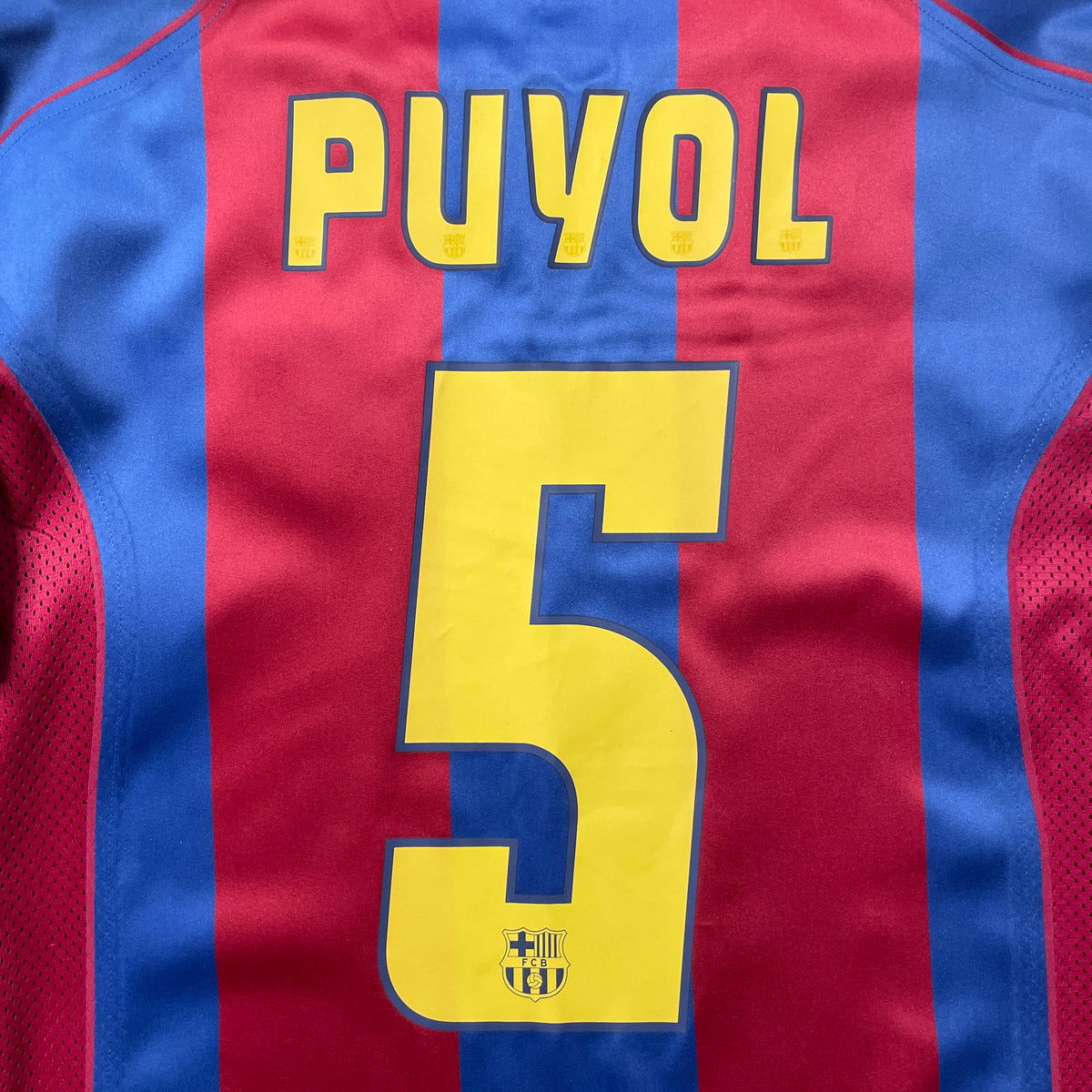 【正規選手支給品2004-2005 NIKE Barcelona home L/S PUYOL #5】