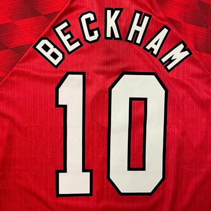 【正規品1996-1998 UMBRO Manchester United Home Beckham #10