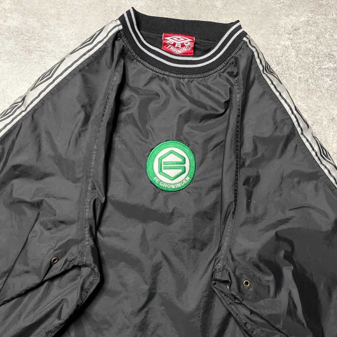 【正規品1990s Umbro Groningen training Top】