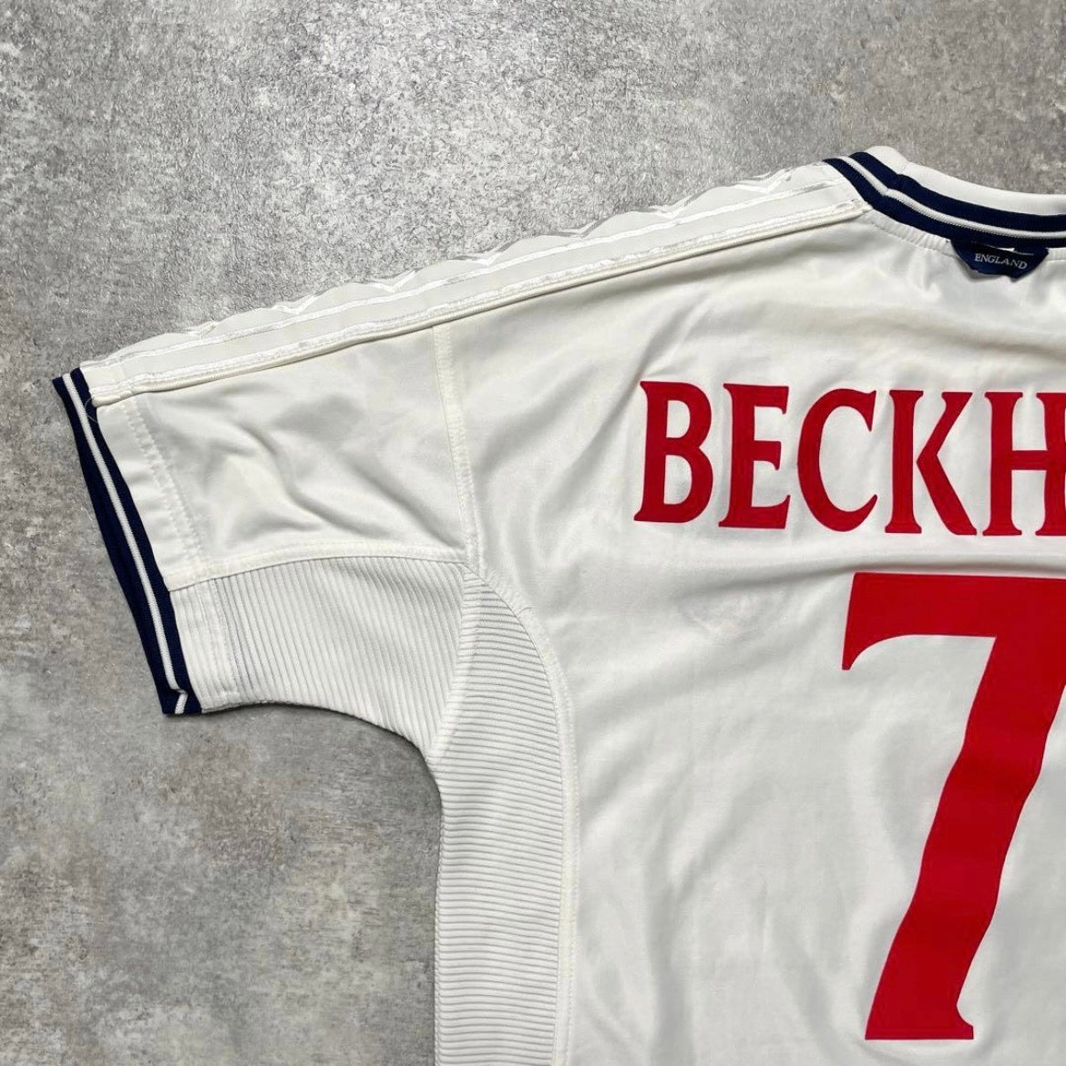 【正規品1999-2001 Umbro England home Beckham #7】