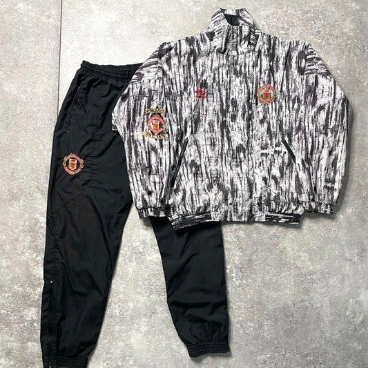 【正規品1992-1993 UMBRO Manchester United nylon track suits】