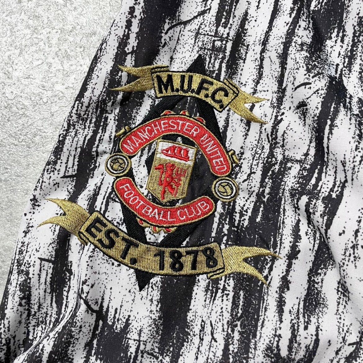 【正規品1992-1993 UMBRO Manchester United nylon track suits】