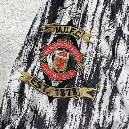 【正規品1992-1993 UMBRO Manchester United nylon track suits】
