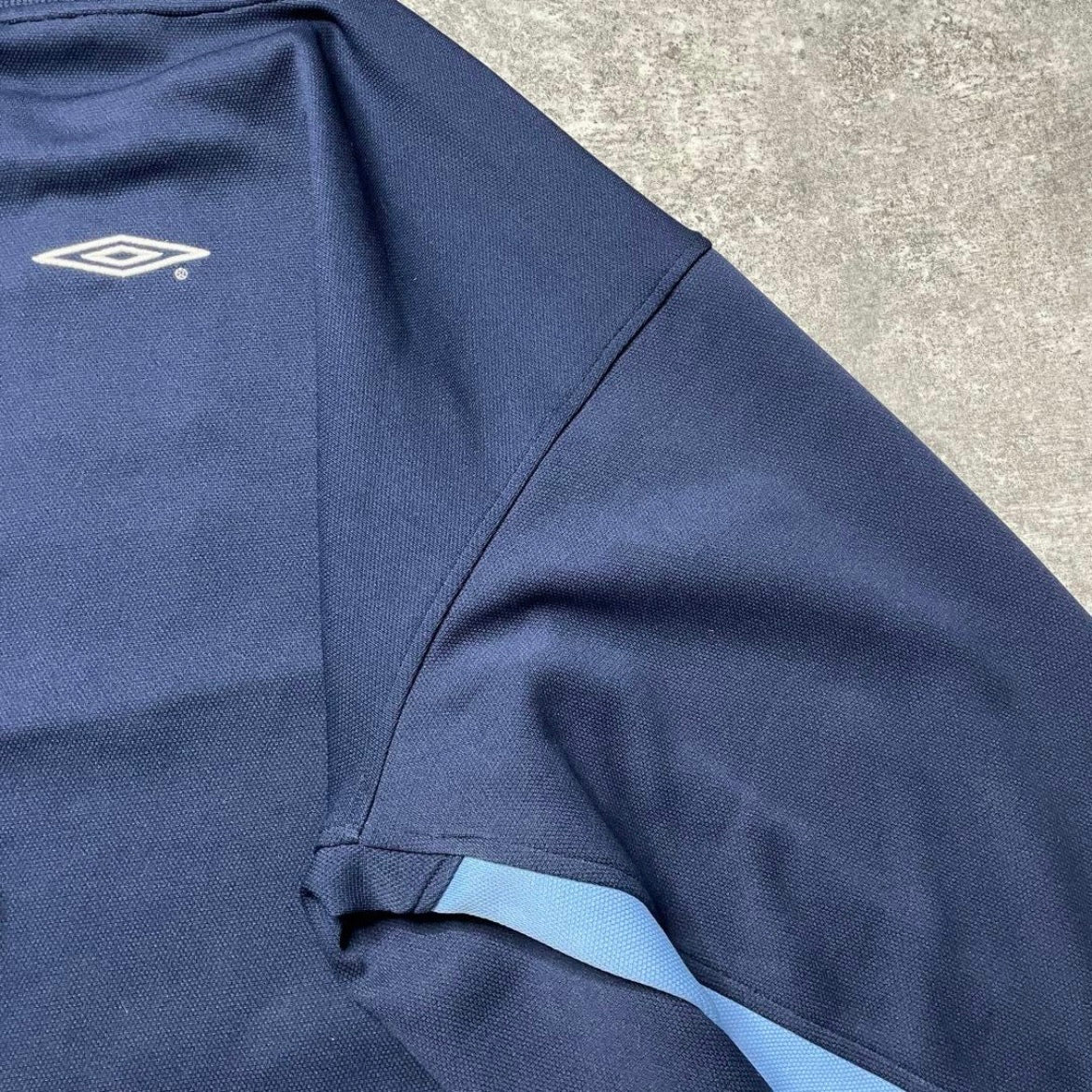 【正規品2001-2002 UMBRO England Sweat Top】