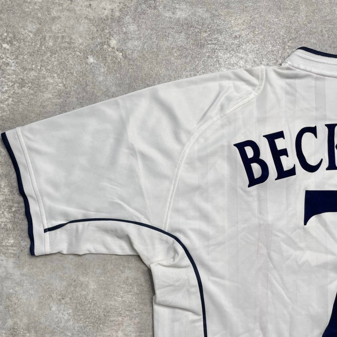 【正規品2001-2003 UMBRO England Home Beckham #7】