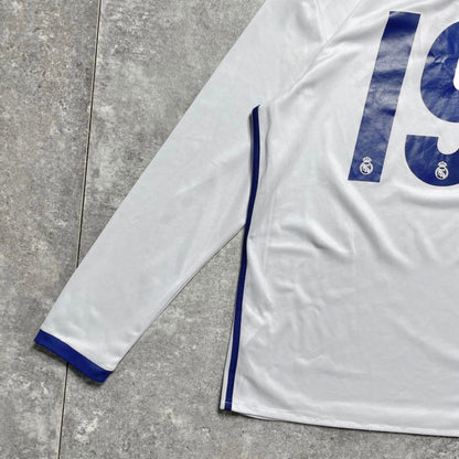 【正規品2016-2017 adidas Real Madrid home L/S MODRIC #19】