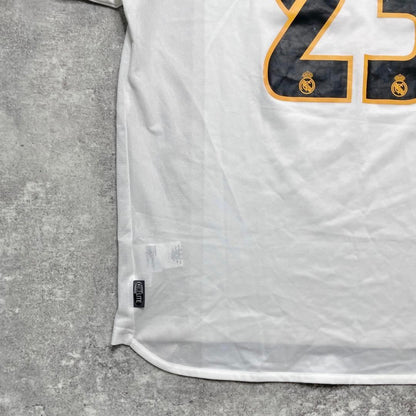 【正規品2003-2004 adidas Real Madrid home Beckham #23】