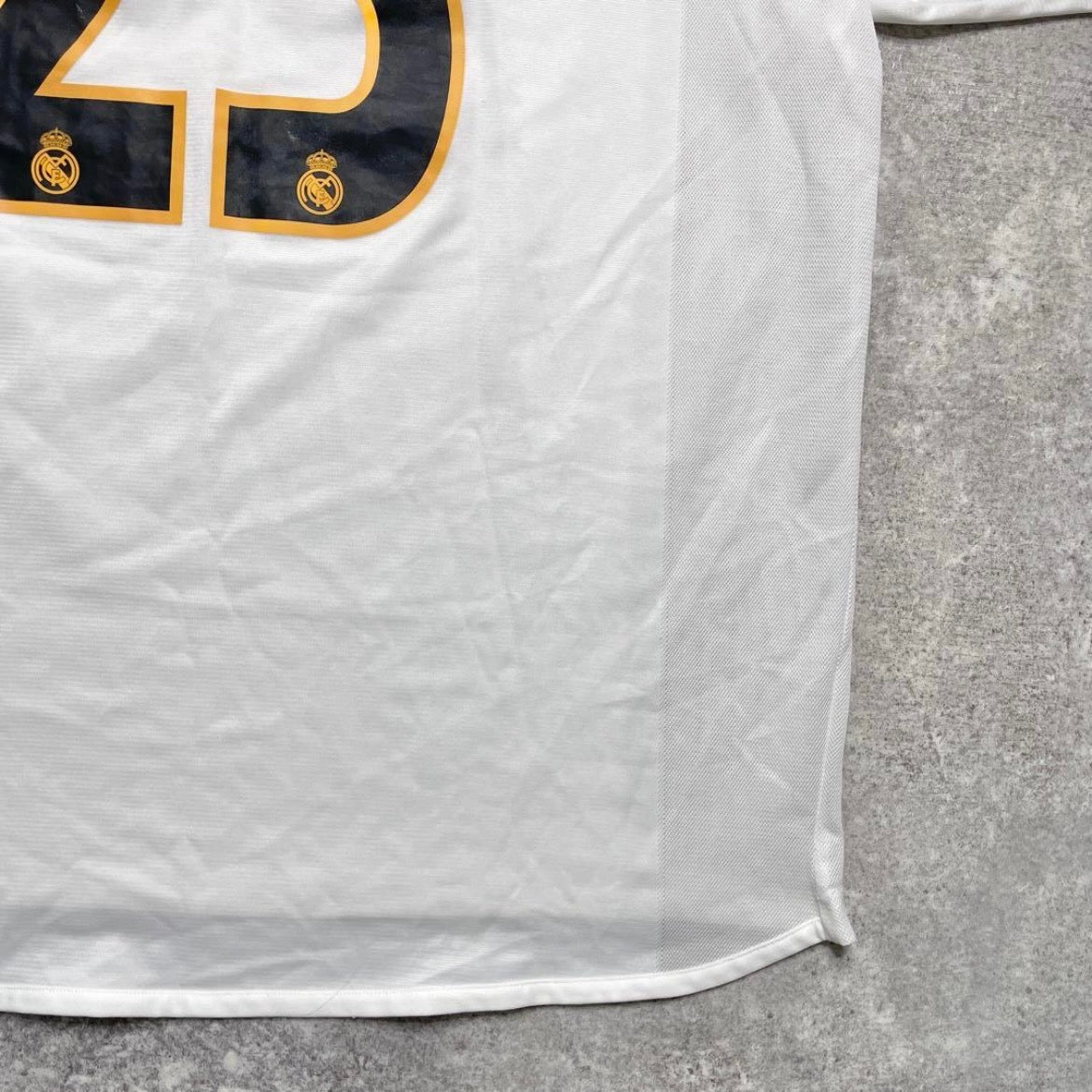 【正規品2003-2004 adidas Real Madrid home Beckham #23】