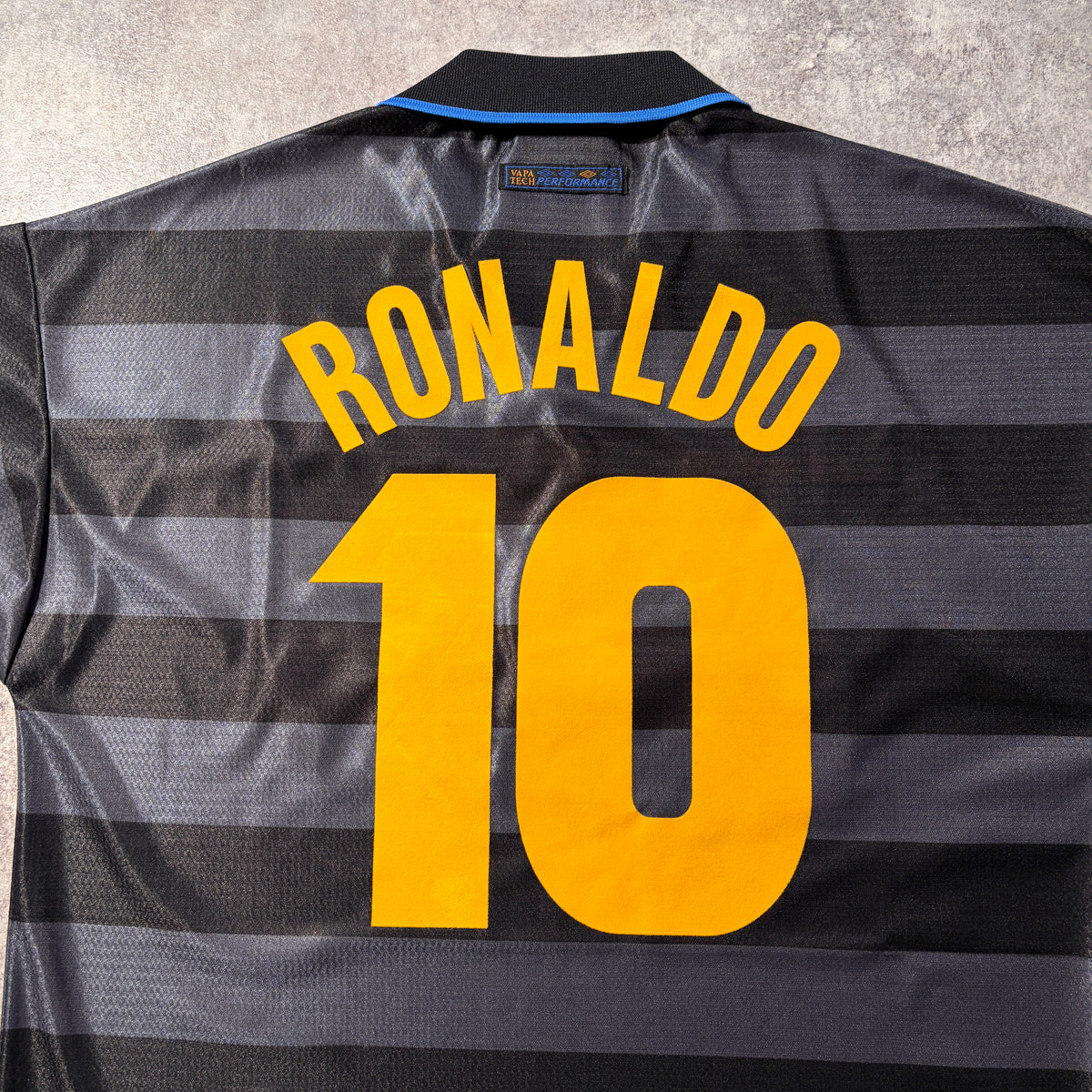 【正規品1997-1998 UMBRO Inter Milan UCL 3rd RONALDO #10】
