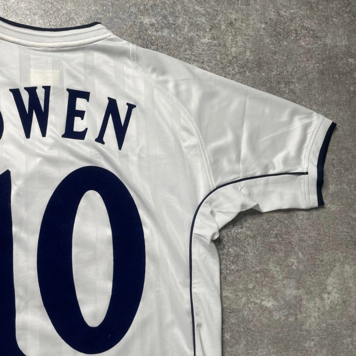 【正規品2001-2003 UMBRO England Home OWEN #10】