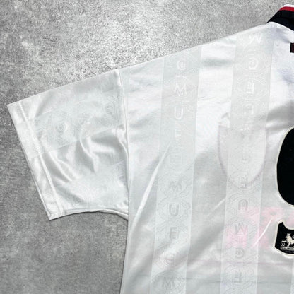 【正規品1997-1999 UMBRO Manchester United Away Shirt #9】