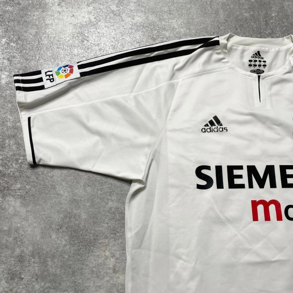 【正規品2003-2004 adidas Real Madrid home Beckham #23】
