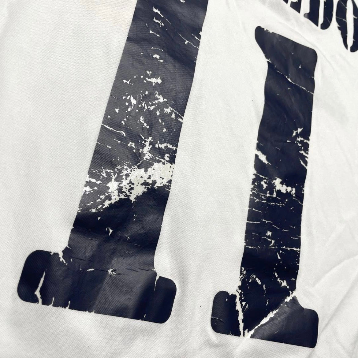【正規品2002-2003 adidas Real Madrid home 100th Ronaldo #11】
