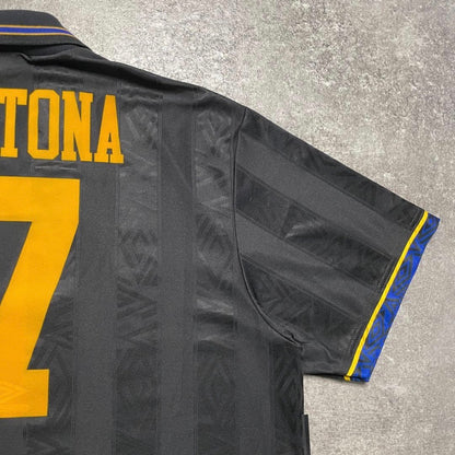 【正規品1993-1995 UMBRO Manchester United away CANTONA #7】