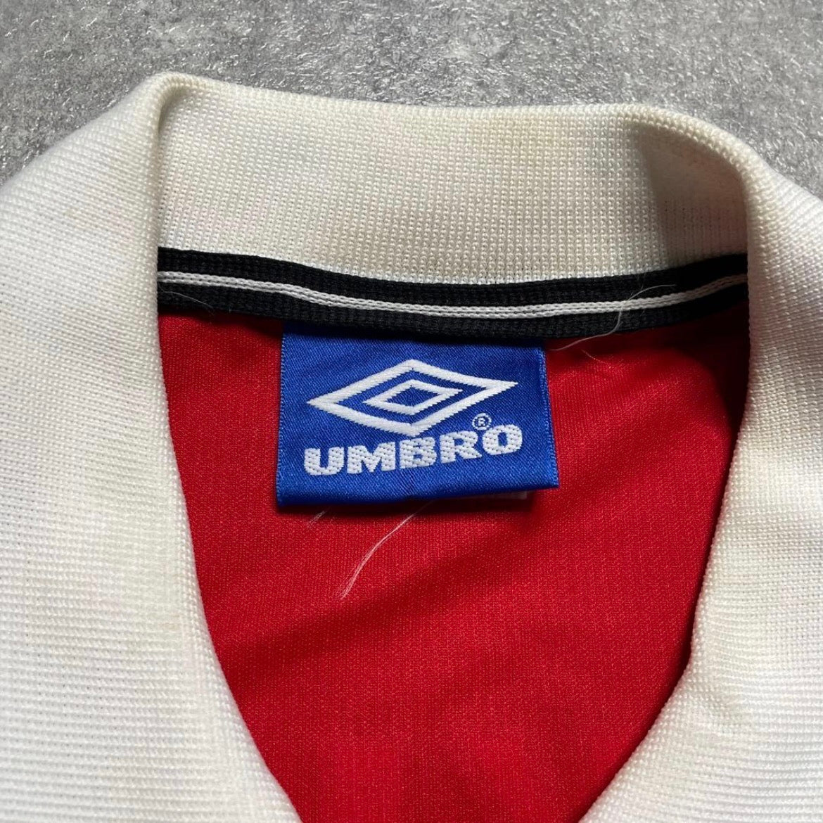 【正規品1998-2000 UMBRO Manchester United home Beckham #7】