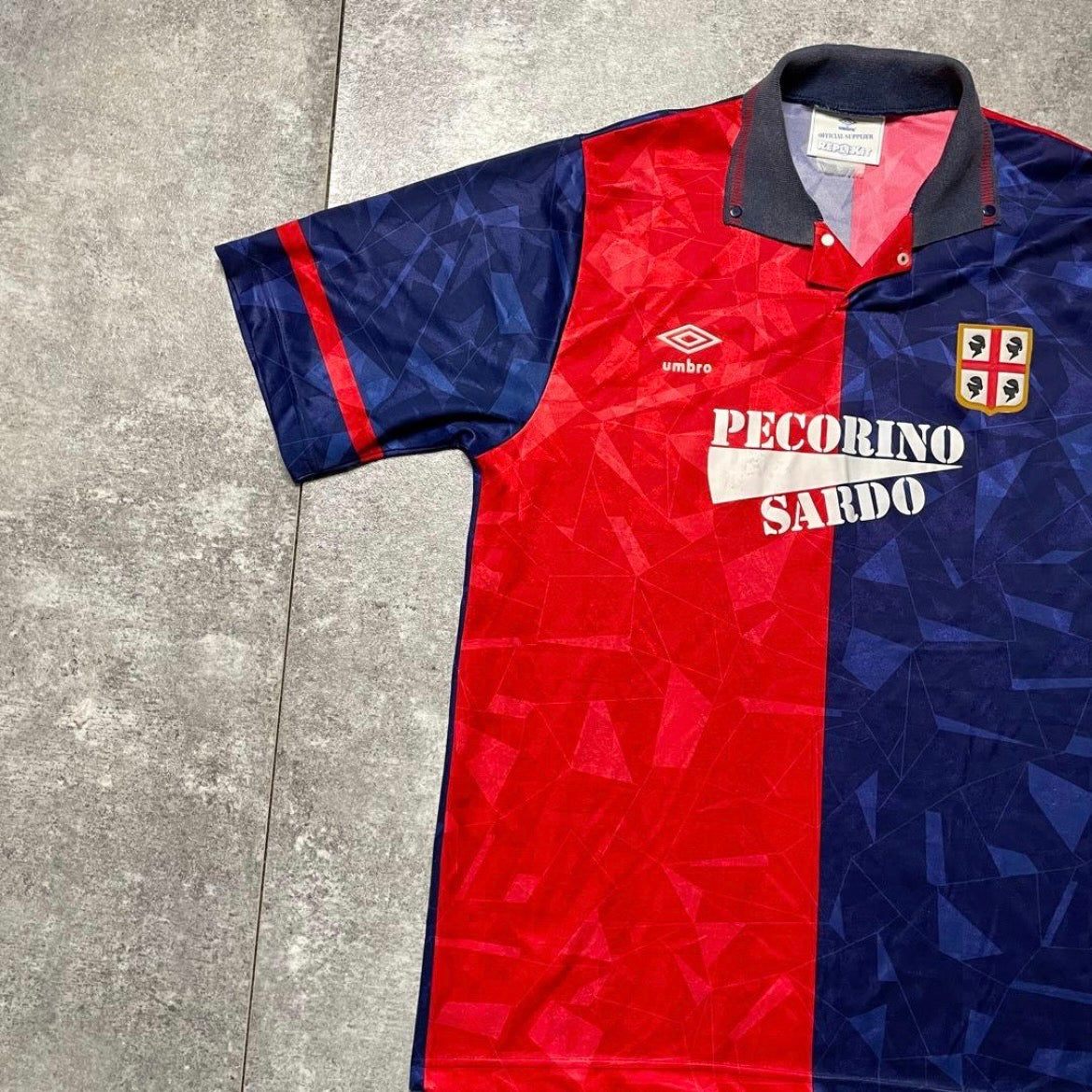 【正規品1990-1992 UMBRO Cagliari home shirt】