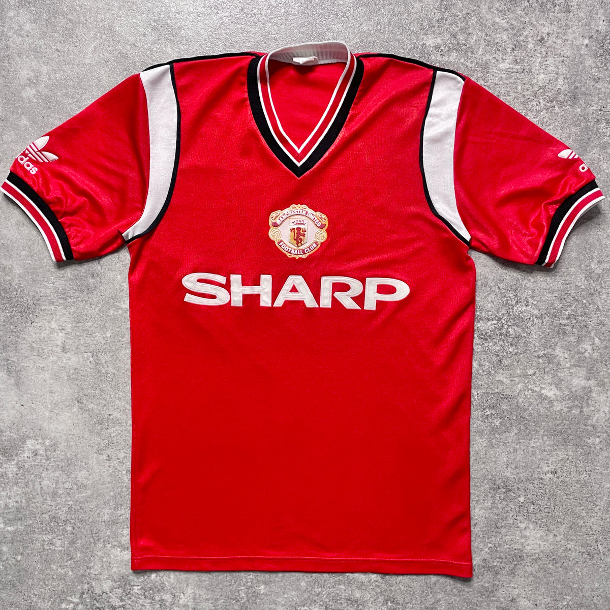 【正規品1984-1986 adidas Manchester United home shirt】