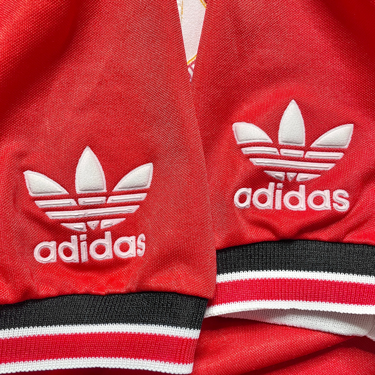 【正規品1984-1986 adidas Manchester United home shirt】