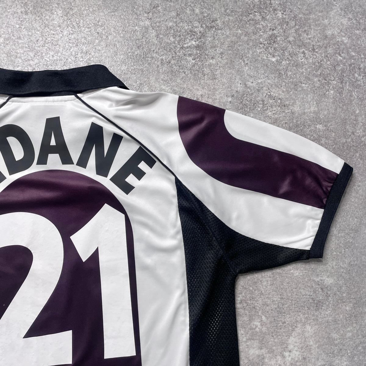 【正規品1997-1998 kappa Juventus home ZIDANE #21】
